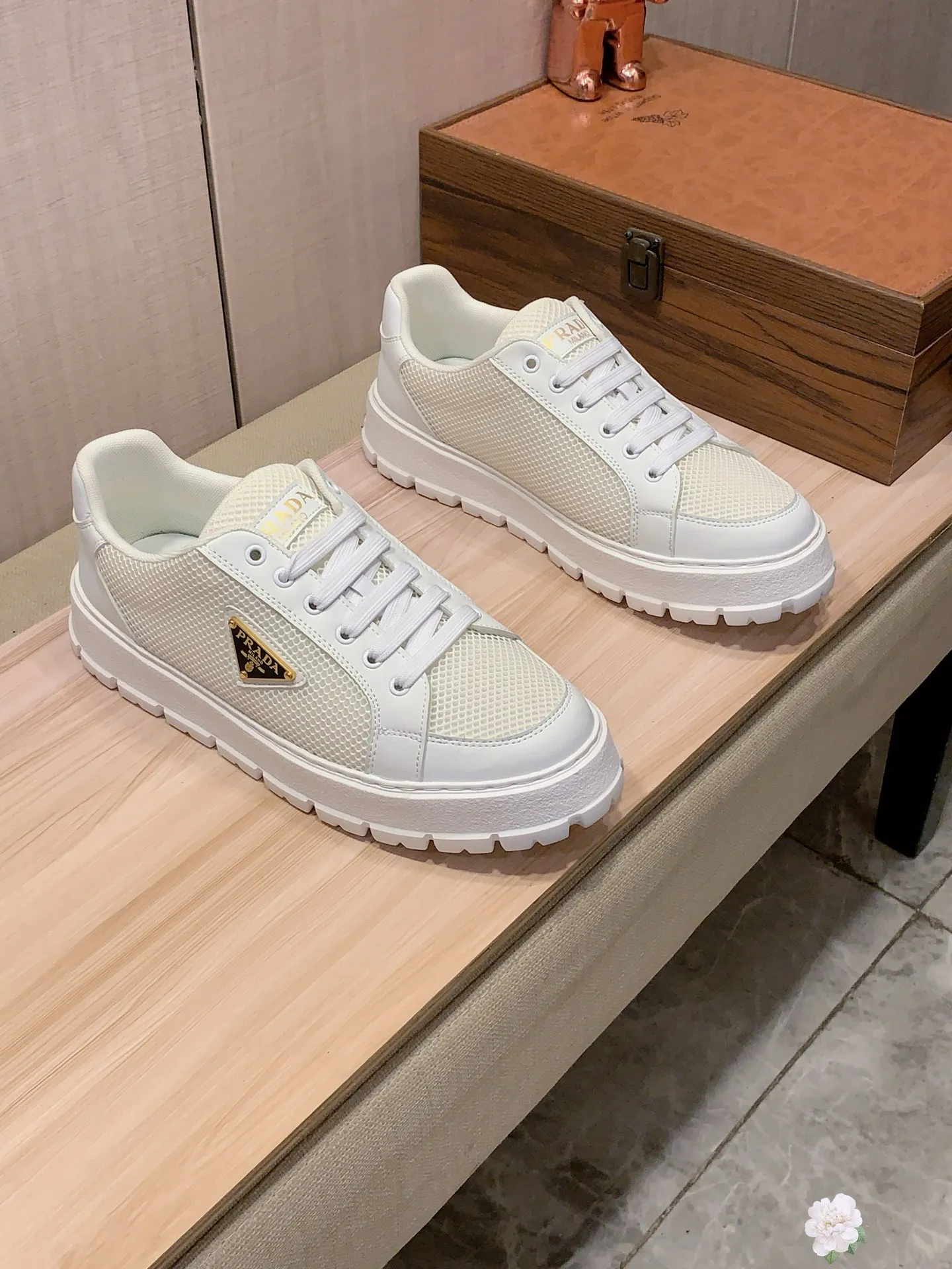 Men's Men's Shoes💰442💰💰🎩🎩[Lightning][Lightning] "PRADA*" The latest and most popular casual shoes, top brand [seduce] luxury ~ purchasing agency, top quality ~. [Strong] The upper is made of imported breathable and polished cowhide material ➕ Breathable sheepskin feet (•) with fine workmanship. Original stylish and stylish soft rubber wear-resistant and non-slip outsole, light and comfortable on the feet, the real thing looks better when photographed, 305: code: 38-44, 3️⃣ colors selected
